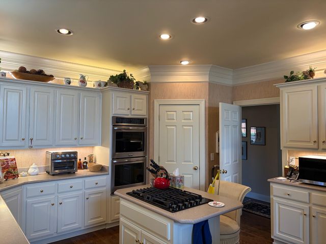 106 Hidden Pt, Hendersonville, TN 37075