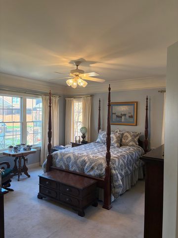 106 Hidden Pt, Hendersonville, TN 37075