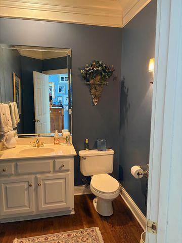 106 Hidden Pt, Hendersonville, TN 37075