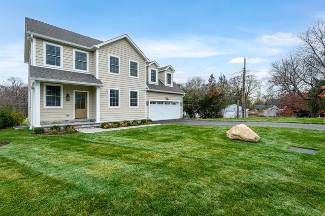 12 Walnut Ridge Court, Stamford, CT 06904