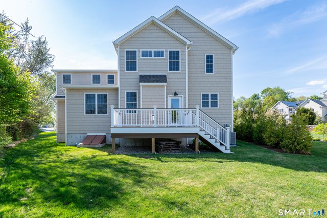 12 Walnut Ridge Court, Stamford, CT 06904