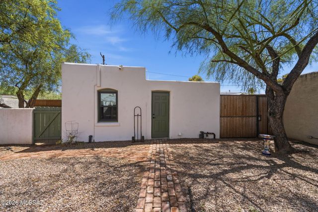 2622 E 6th Street, Tucson, AZ 85716