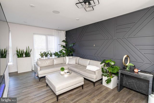 935 SYCAMORE DR SE, Washington, DC 20032