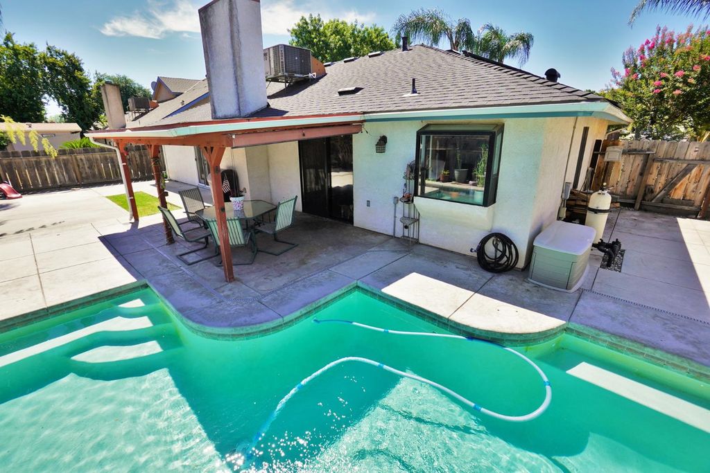 Image 45 of property listing at 5823 E Washington Avenue, Fresno, CA 93727