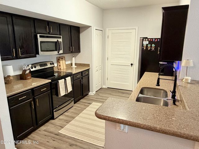 4990 KEY LIME Drive 306, Jacksonville, FL 32256