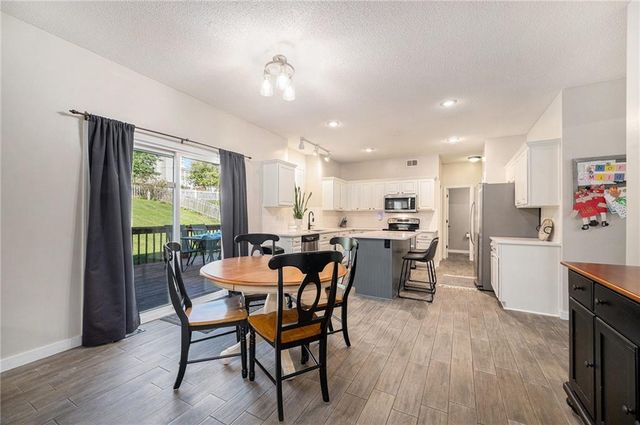 1588 Columbine Court, Liberty, MO 64068