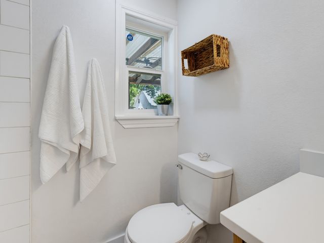 5852 Lyle Street, Westworth Village, TX 76114