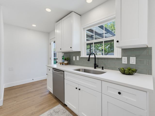 5852 Lyle Street, Westworth Village, TX 76114