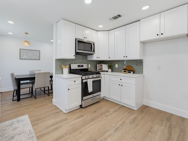 5852 Lyle Street, Westworth Village, TX 76114