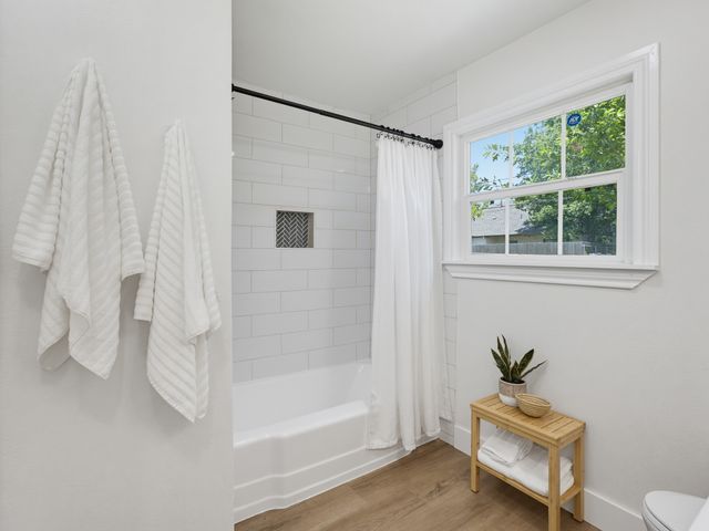 5852 Lyle Street, Westworth Village, TX 76114