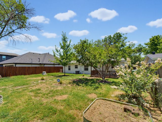 5852 Lyle Street, Westworth Village, TX 76114