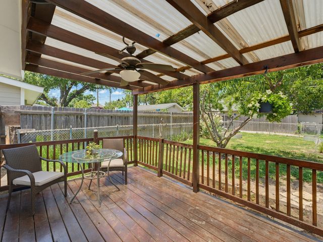 5852 Lyle Street, Westworth Village, TX 76114