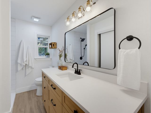 5852 Lyle Street, Westworth Village, TX 76114