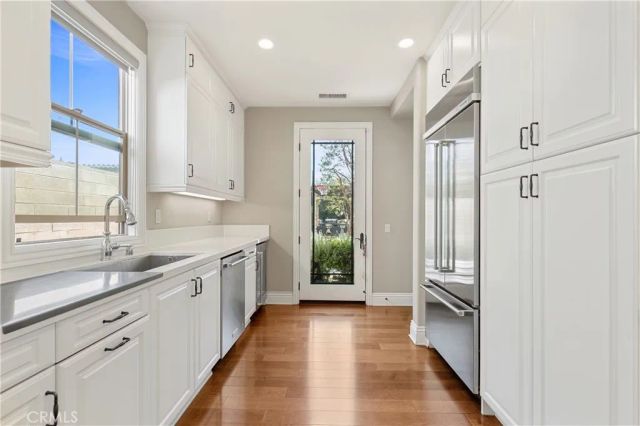 108 Tinker, Irvine, CA 92618