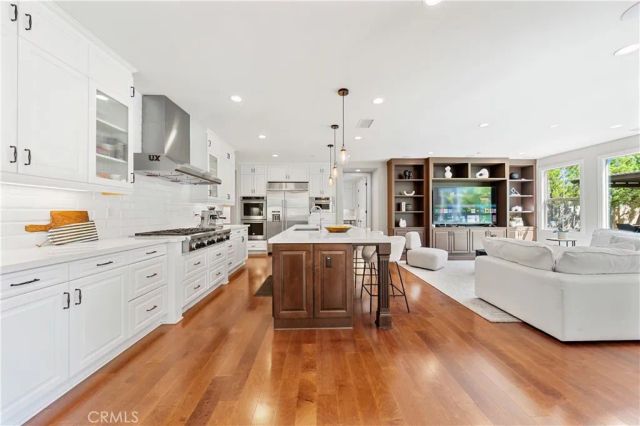 108 Tinker, Irvine, CA 92618