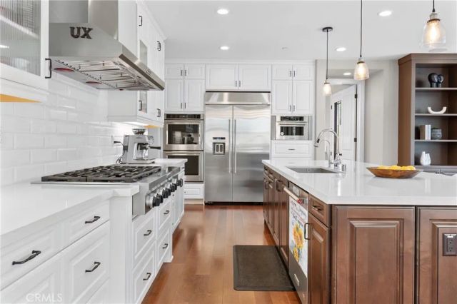 108 Tinker, Irvine, CA 92618