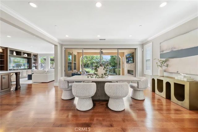 108 Tinker, Irvine, CA 92618