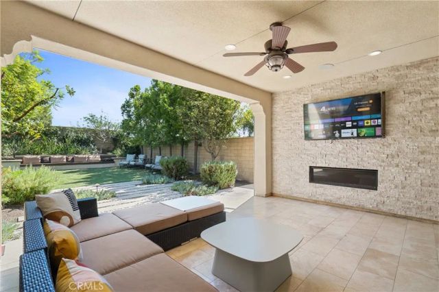 108 Tinker, Irvine, CA 92618