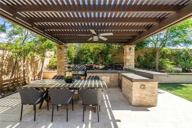 108 Tinker, Irvine, CA 92618