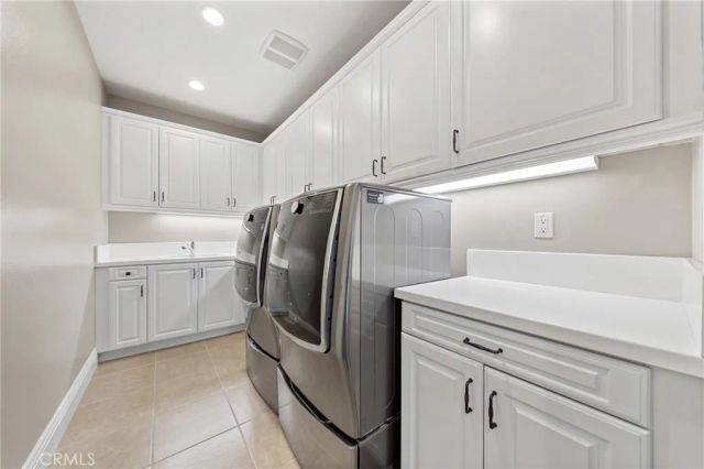 108 Tinker, Irvine, CA 92618