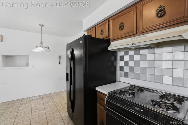 32967 Hampshire Street, Westland, MI 48185