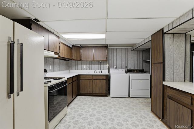 32967 Hampshire Street, Westland, MI 48185