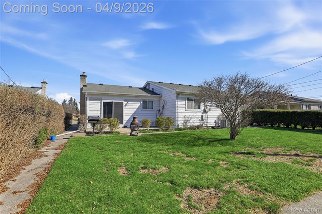 32967 Hampshire Street, Westland, MI 48185