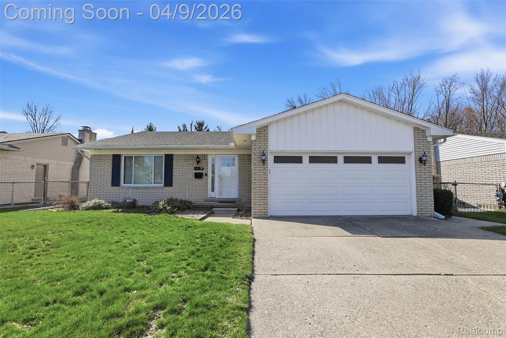 32967 Hampshire Street, Westland, MI 48185