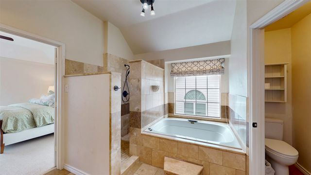 2148 Brookgate Drive, Grapevine, TX 76051