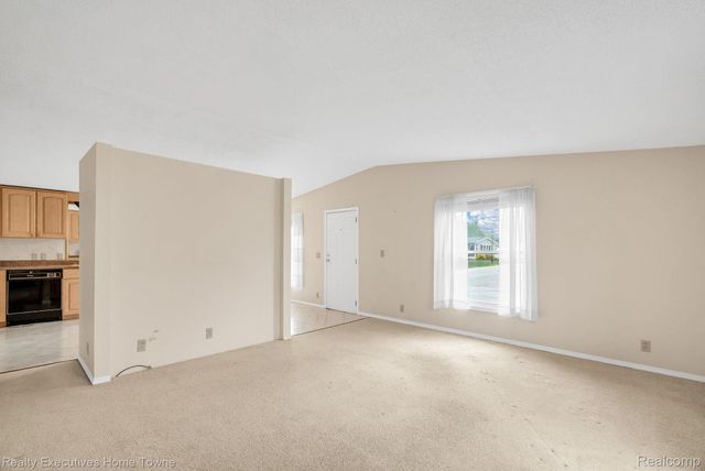 4333 24th Avenue 2, Fort Gratiot Charter Township, MI 48059
