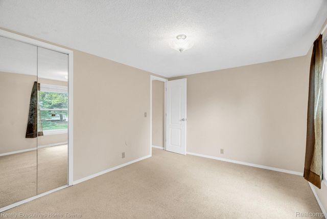 4333 24th Avenue 2, Fort Gratiot Charter Township, MI 48059