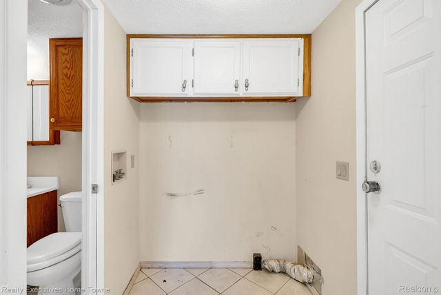 4333 24th Avenue 2, Fort Gratiot Charter Township, MI 48059