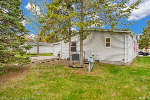 4333 24th Avenue 2, Fort Gratiot Charter Township, MI 48059