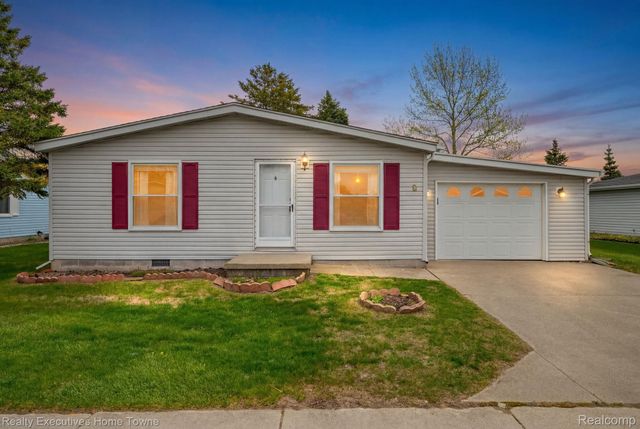 4333 24th Avenue 2, Fort Gratiot Charter Township, MI 48059