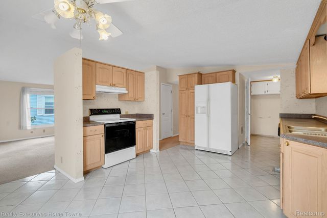 4333 24th Avenue 2, Fort Gratiot Charter Township, MI 48059