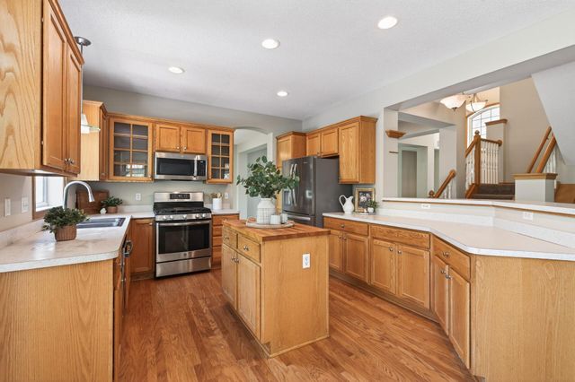 6341 Alwin Circle, Mound, MN 55364