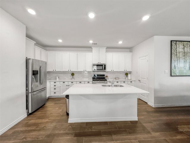 10415 Lone Star Way, Aubrey, TX 76227