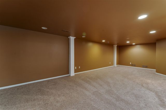 29836 Bobrich Street, Livonia, MI 48152