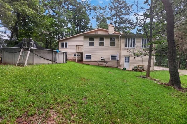 6715 Live Oak Lane, Douglasville, GA 30135