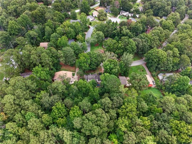 6715 Live Oak Lane, Douglasville, GA 30135