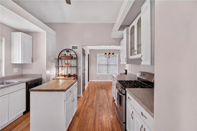 6715 Live Oak Lane, Douglasville, GA 30135