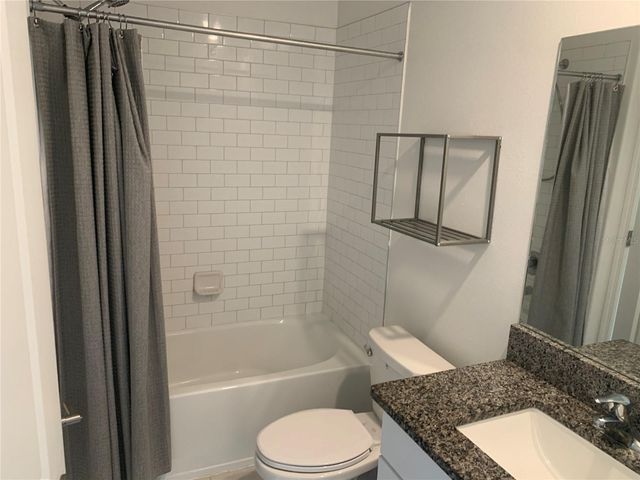 6930 RIPPLE POND LOOP, Zephyrhills, FL 33541