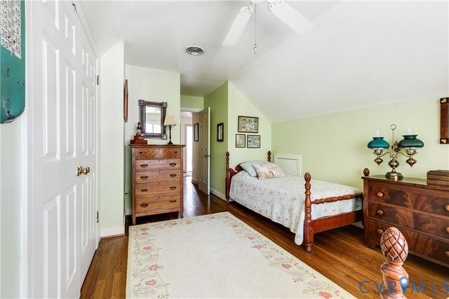 8601 Burroughs Ct, Chesterfield, VA 23235