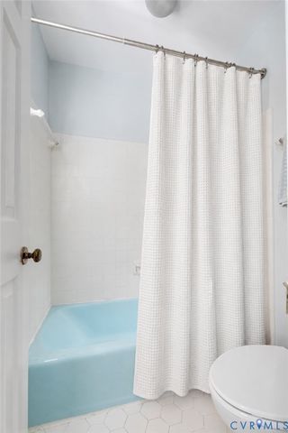 8601 Burroughs Ct, Chesterfield, VA 23235