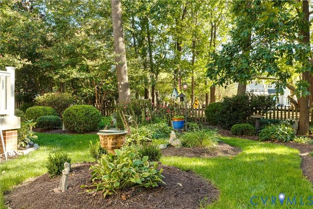 8601 Burroughs Ct, Chesterfield, VA 23235