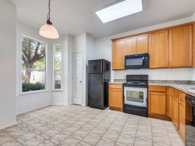 10716 Astor Drive, Fort Worth, TX 76244