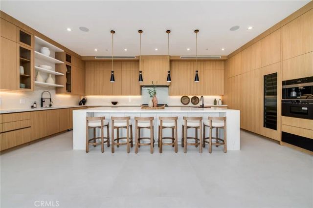 4930 Palomar Drive, Tarzana, CA 91356