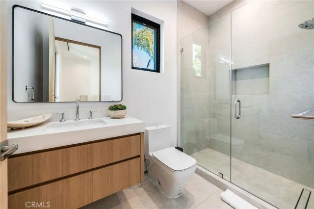 4930 Palomar Drive, Tarzana, CA 91356