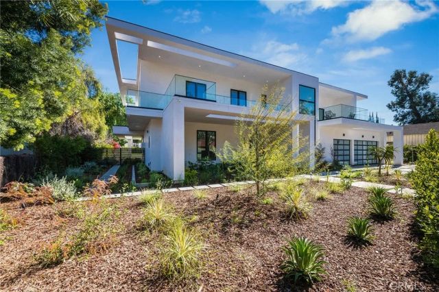 4930 Palomar Drive, Tarzana, CA 91356
