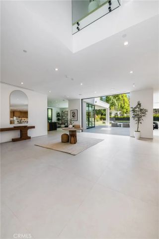 4930 Palomar Drive, Tarzana, CA 91356